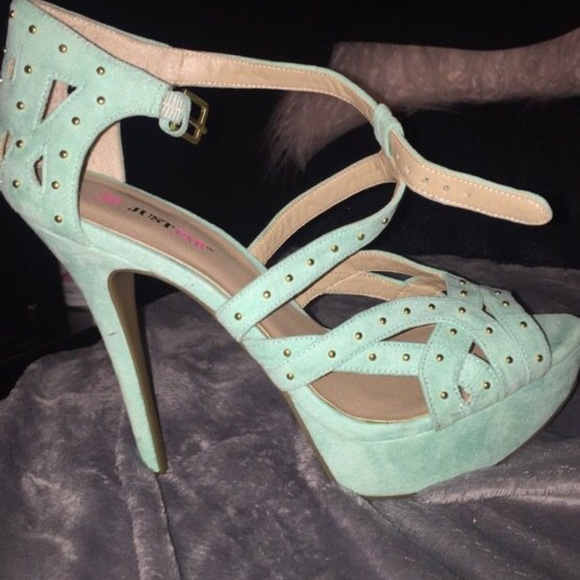 Suede Teal High Heels with Gold Decor 💛💙 - Picture 4 of 4